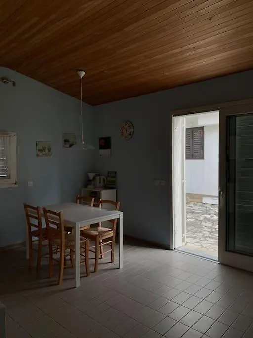Sunny Grandma'S Garden Apartment Baska   Baska (Krk)