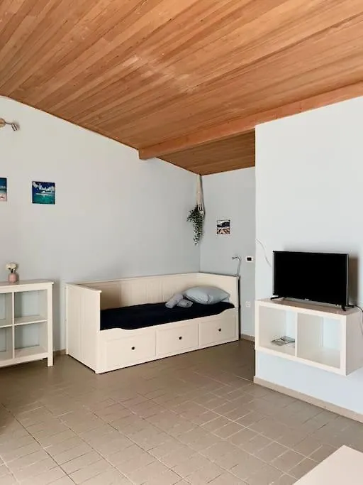 Sunny Grandma'S Garden Apartment Baska   Baska (Krk)